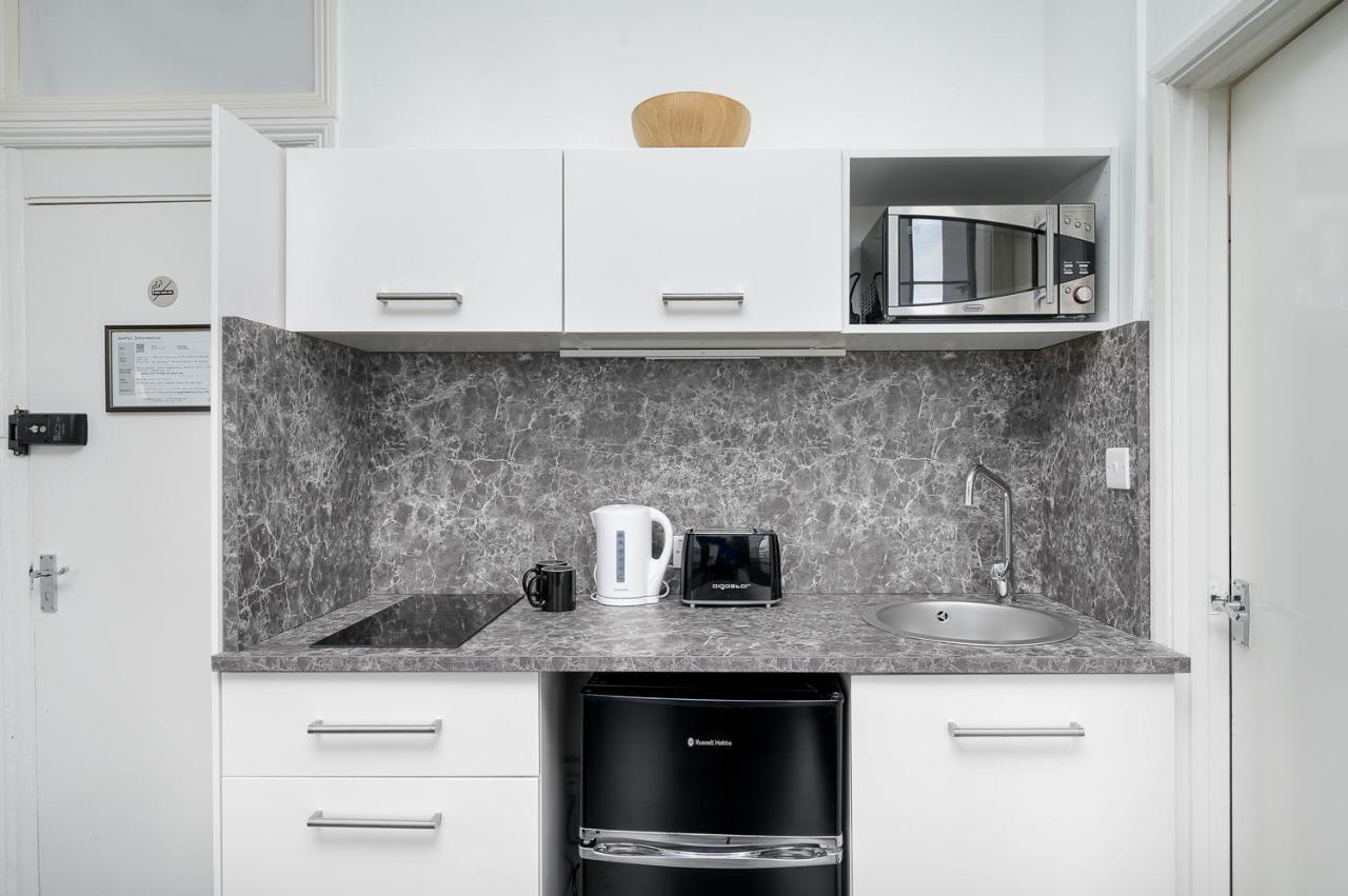 런던 D8 House 아파트 외부 사진