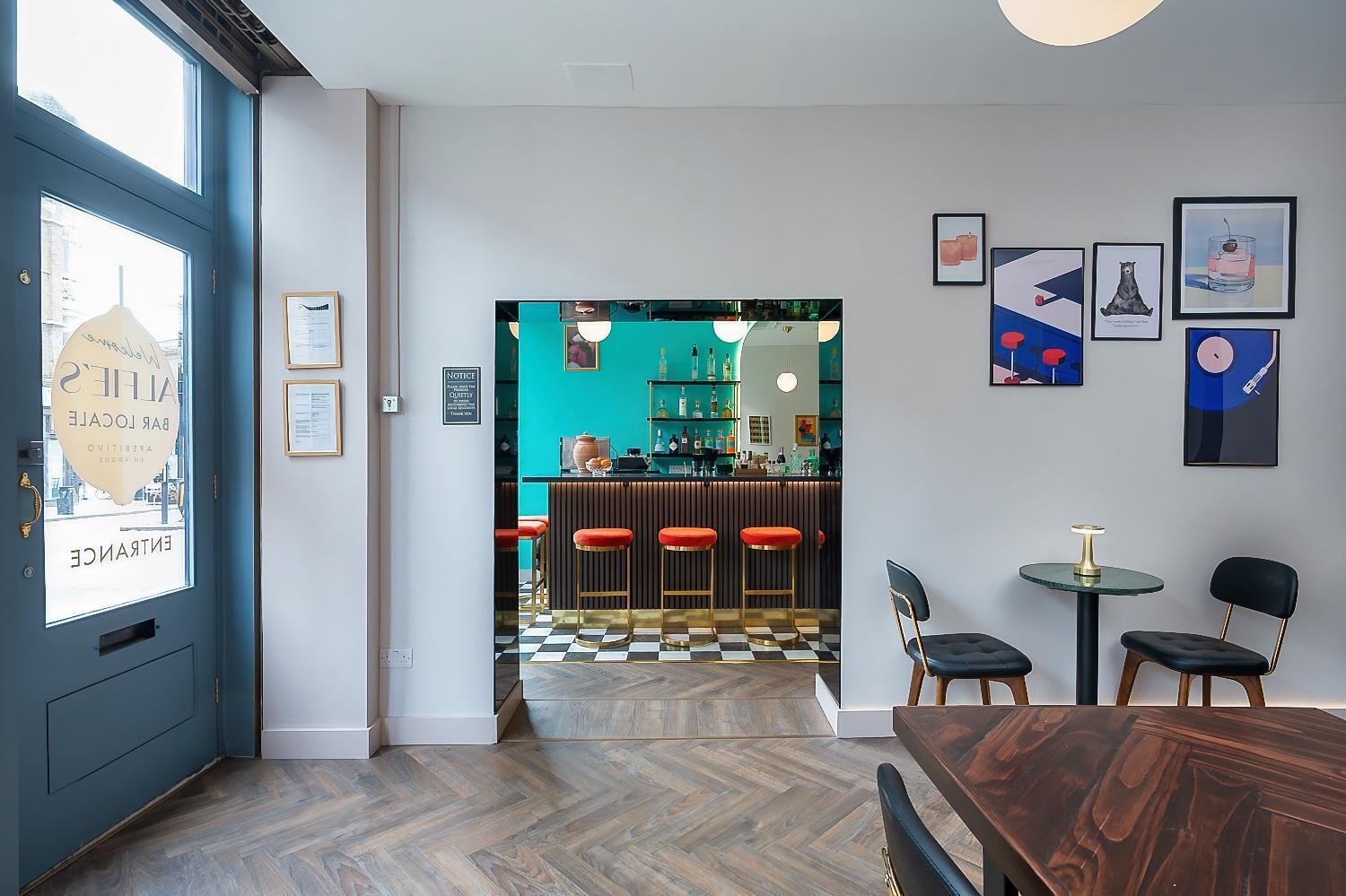 런던 D8 House 아파트 외부 사진